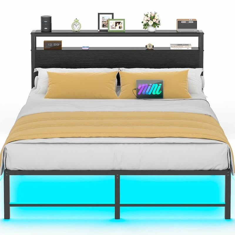Cadre de lit avec tête de lit, lit plateforme en métal avec lumières LED et station de charge