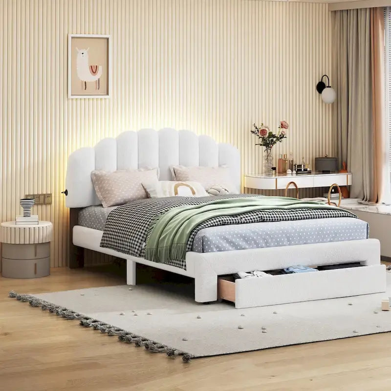 Lit plateforme tapissé de taille Queen avec tiroir