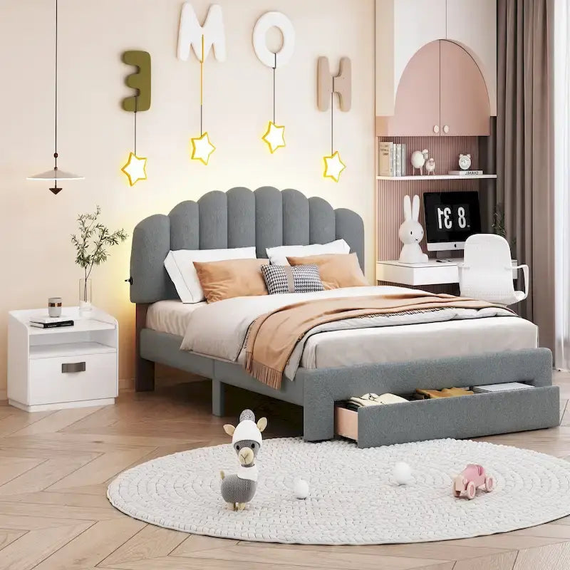 Lit plateforme tapissé de taille Queen avec tiroir