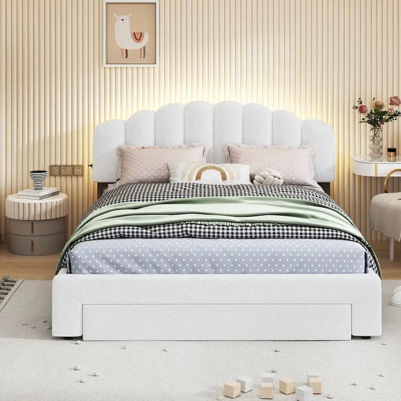 Lit plateforme tapissé de taille Queen avec tiroir