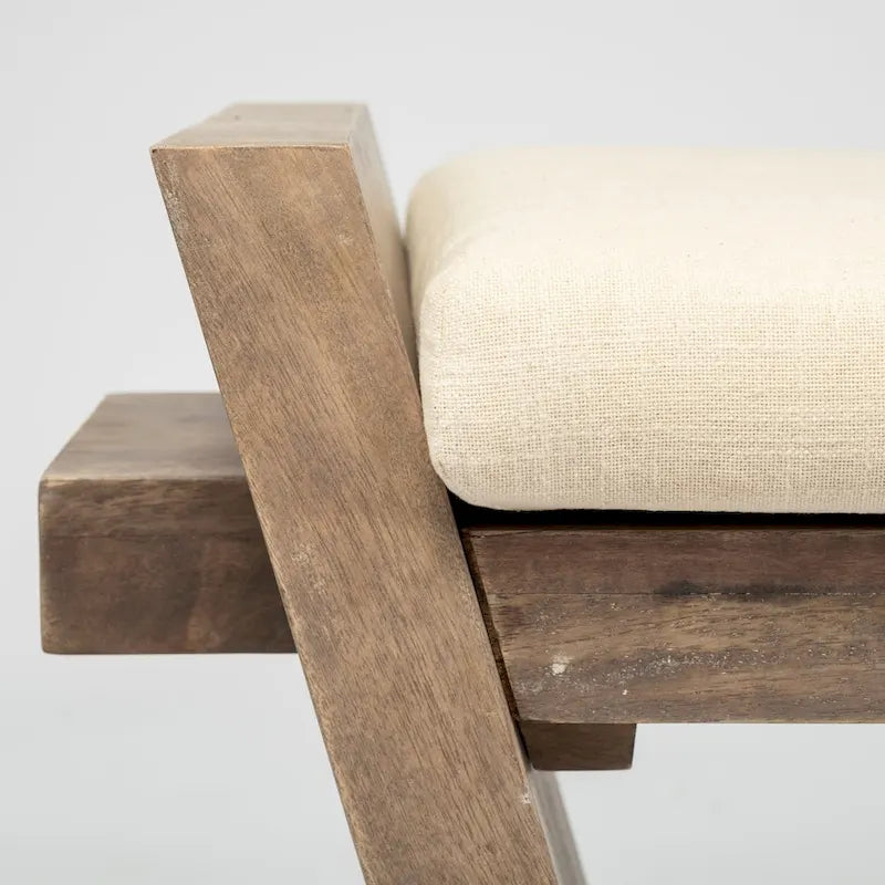 Banc d'entrée en bois marron avec assise en tissu crème